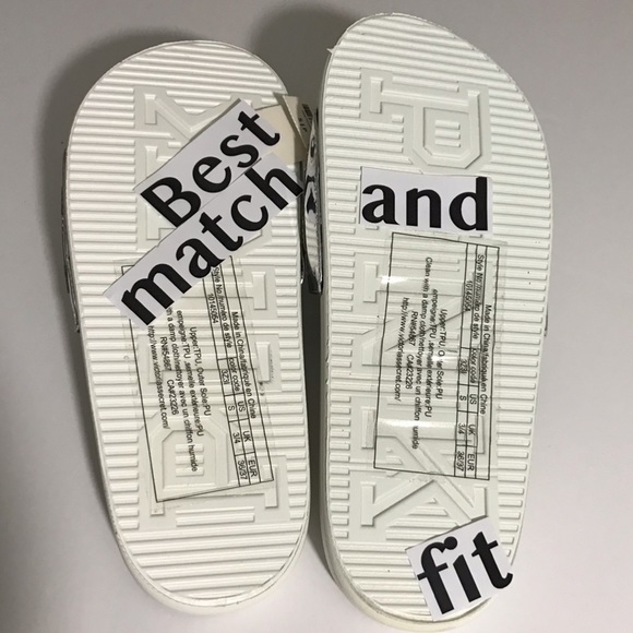 RARE PINK Victoria’s Secret M LOGO SLIDES CRYSTALS - Picture 3 of 3